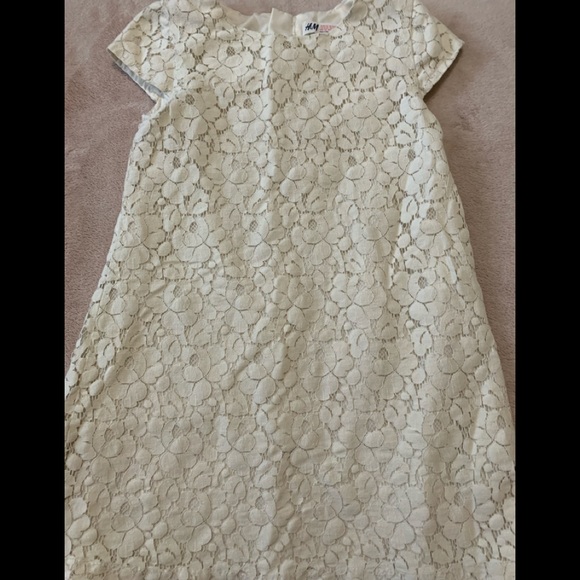 H&M little girls lacy dress - Picture 2 of 7